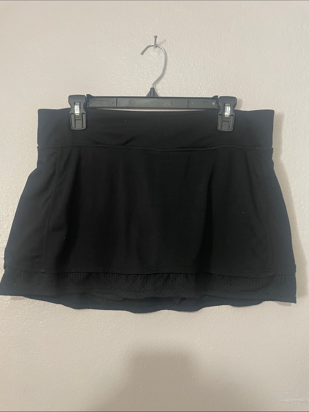 Xersion Black Mini Skort with Layered Hem